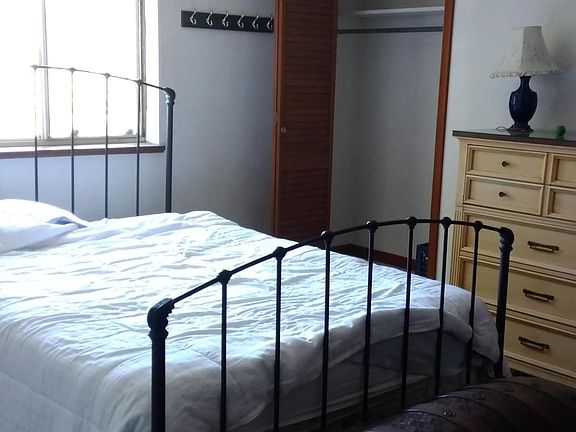 bedroom, with 2 closets