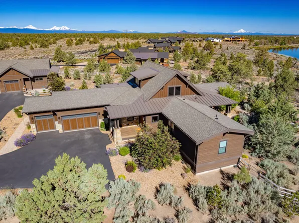 16755 SW Lago Vista Dr, Powell Butte, OR 97753