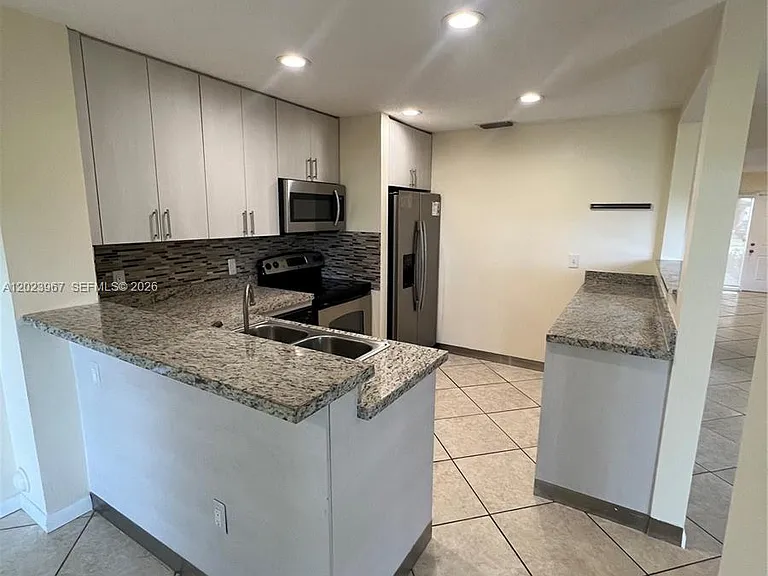 16373 Malibu Dr #51 — Photo 8
