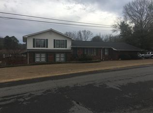 1901 Valley Ln, Dalton, GA 30720