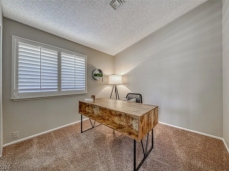 8421 Honeywood Cir — Photo 11