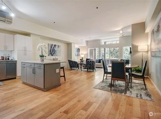 526 1st Ave S APT 405, Seattle, WA