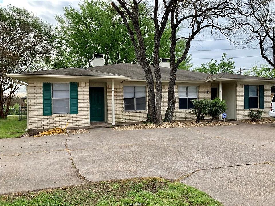 1st image of 2404 Long Dr #A