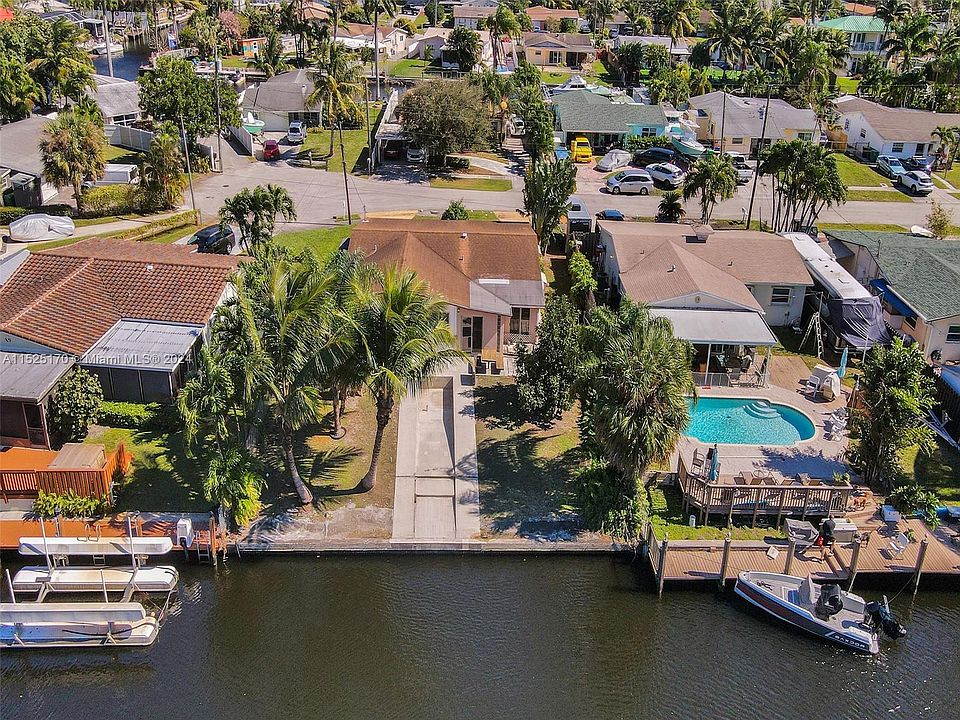 1st image of 4461 SW 34th Dr