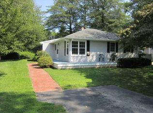 17 Buttonbush Trl, Saunderstown, RI 02874