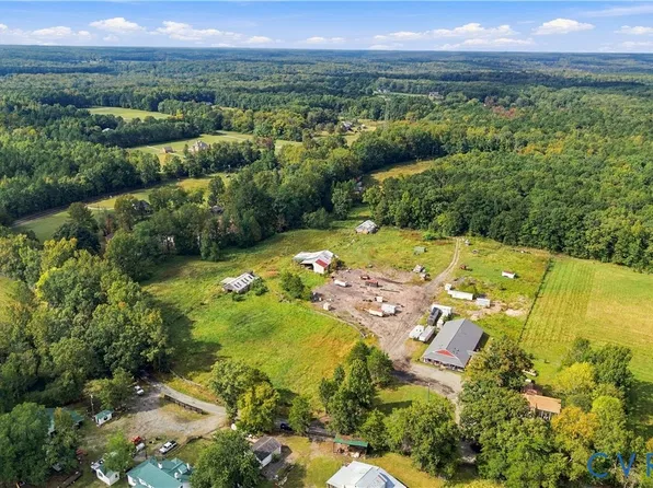 15203 Breedens Rd, Doswell, VA 23047
