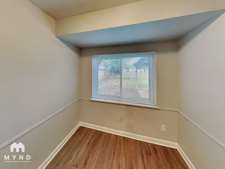 14839 Green Valley Dr — Photo 10