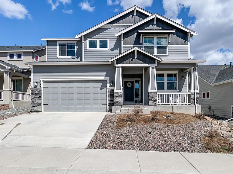 2372 Pelican Bay Dr — Photo 1