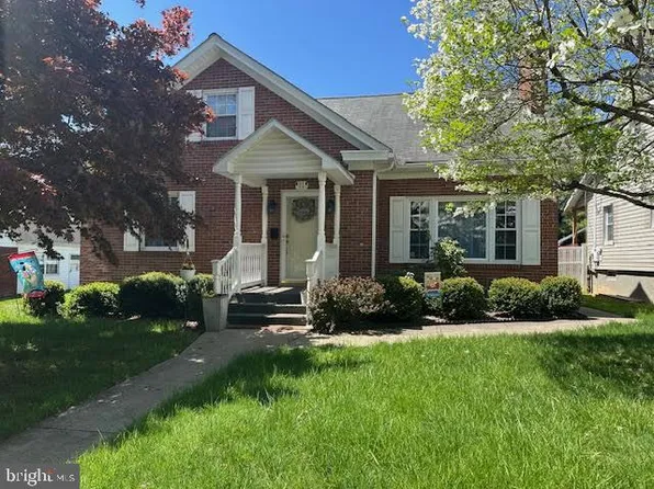 11 Edgewood Pl, Lewistown, PA 17044
