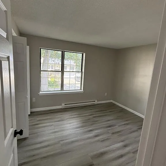 189 Essex St — Photo 10