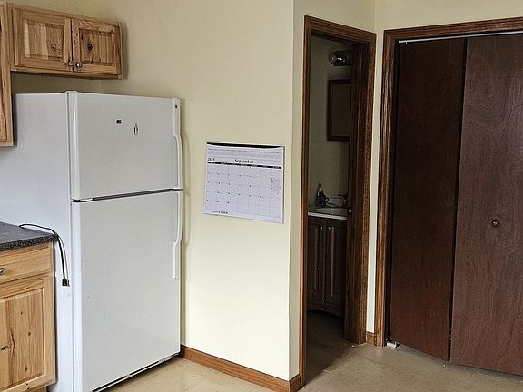 5th image of 168 Mulloy Road APT 10