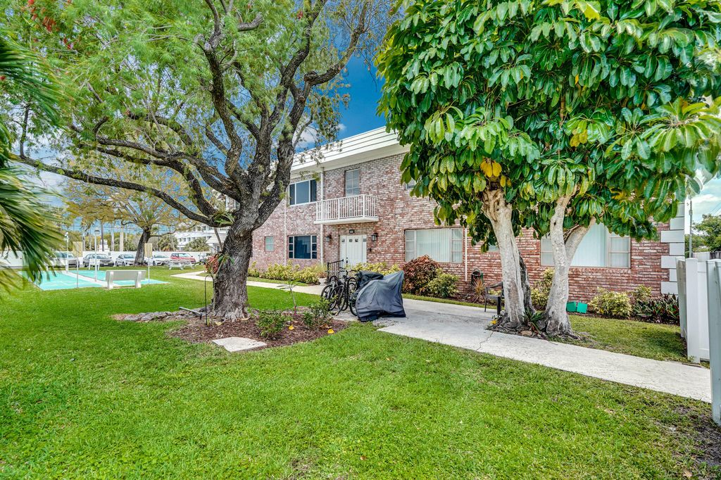 400 S Cypress Road #404, photo 6