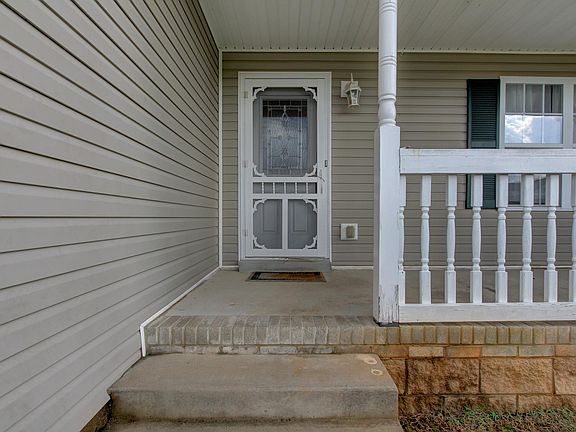 3rd image of 1337 Jenny Ct