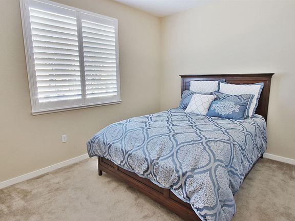 4th image of 18245 Millbrook Ave