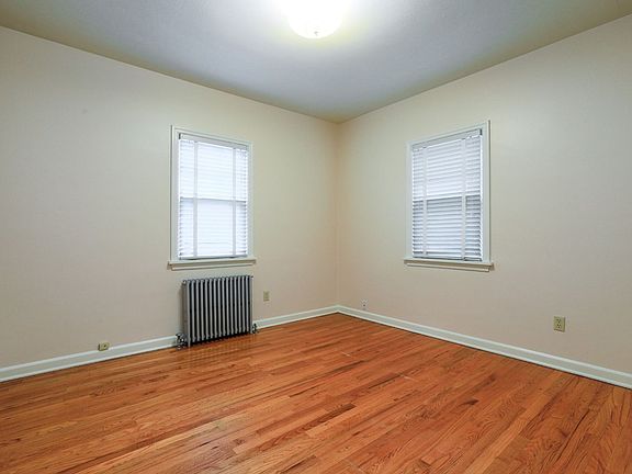 4th image of 4405 NE Hoyt St #4415