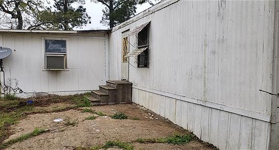 2nd image of 140 Choctaw Trail Dr
