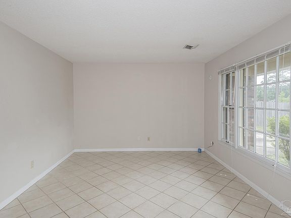4th image of 5745 San Gabriel Dr