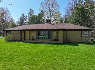 6214 Hugh St, Burton, MI 48509