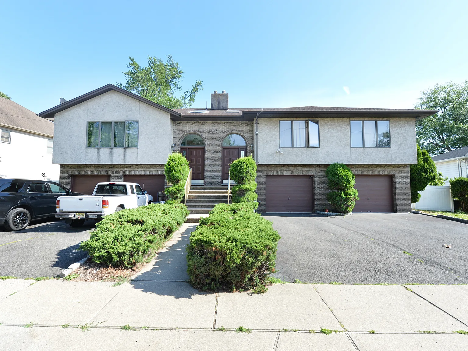 3 bed, 3982 sqft, $3,300 — Photo 1