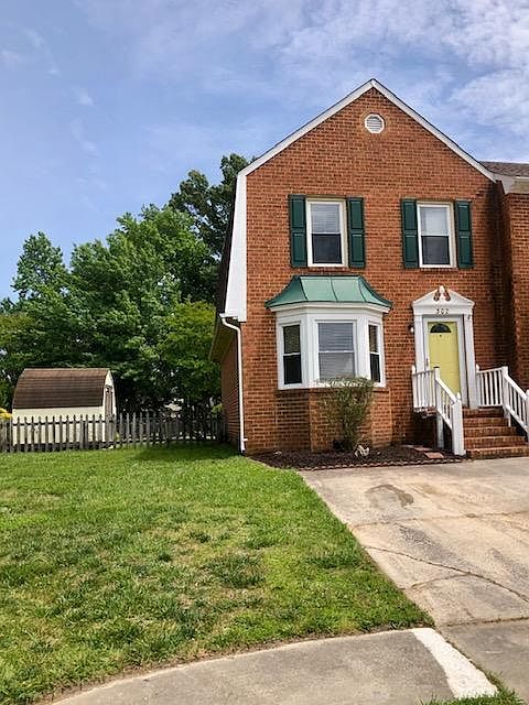 1st image of 302 San Roman Dr