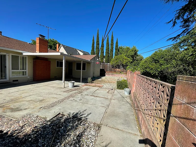 3420 Fleetwood Dr — Photo 29