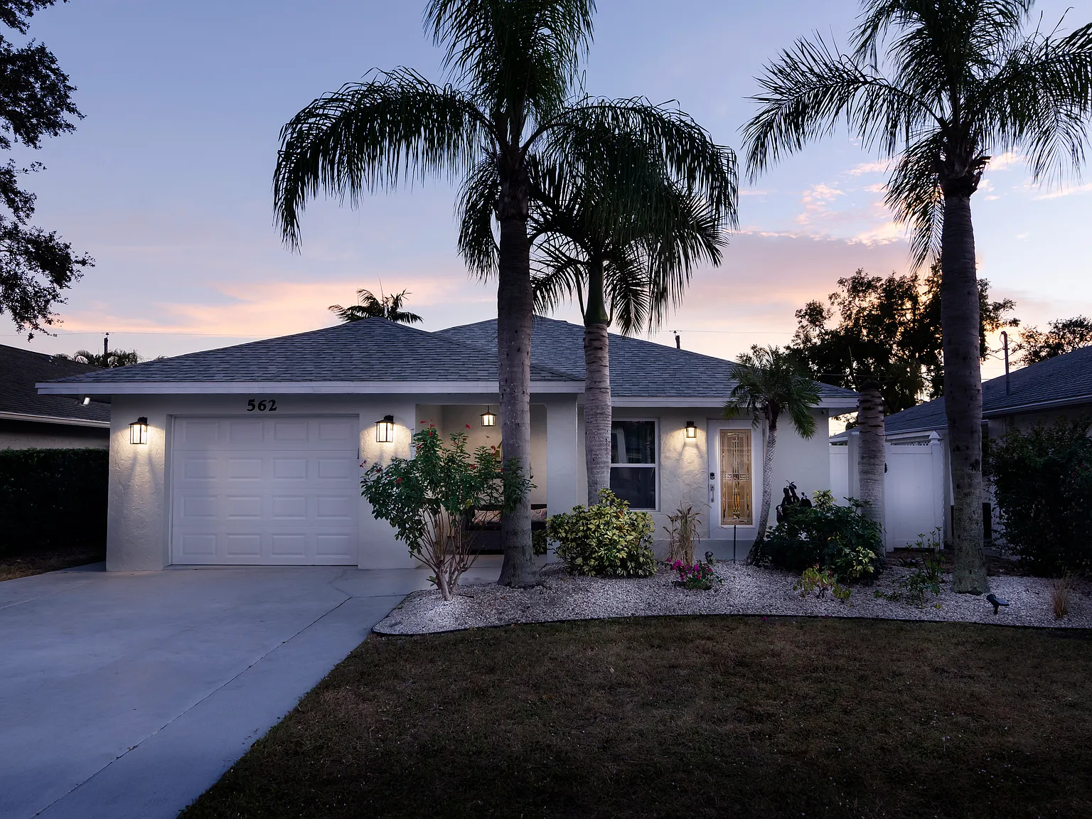3 bed, 1428 sqft, $3,950 — Photo 4