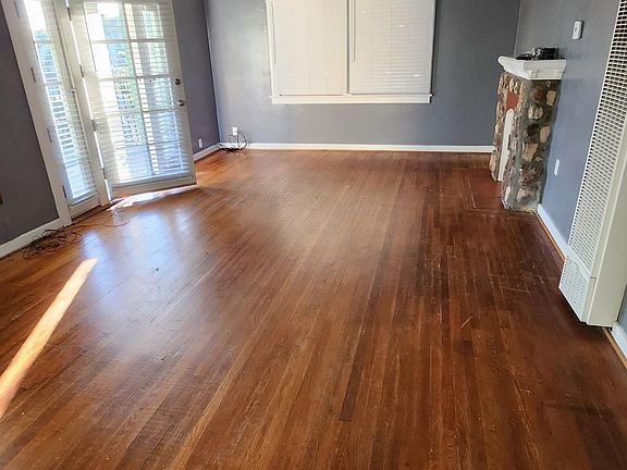 Living and dining room (without furniture).