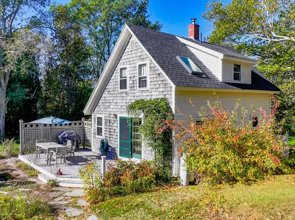 522 Ferry Road, Islesboro, ME 04848