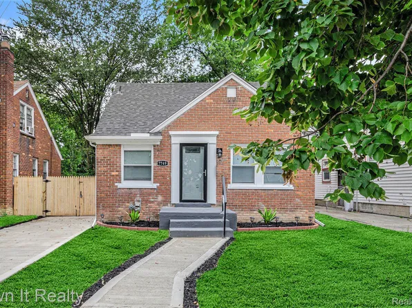 7749 Piedmont St, Detroit, MI 48228