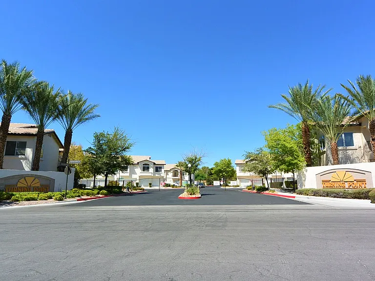 7211 Indian Creek Ln #203 — Photo 22