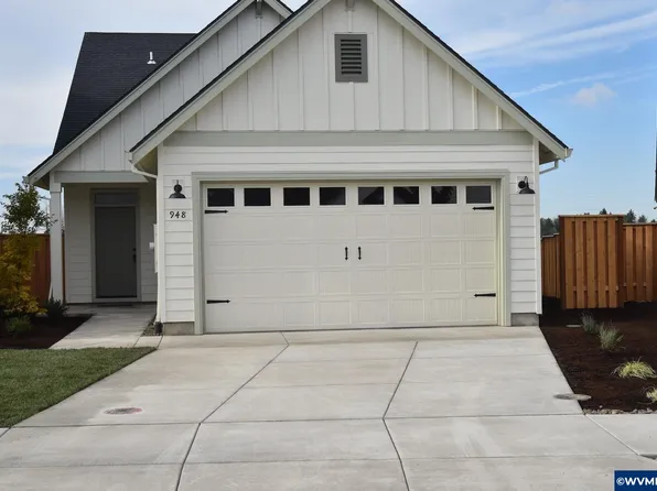 948 Laurel Pl, Silverton, OR 97381
