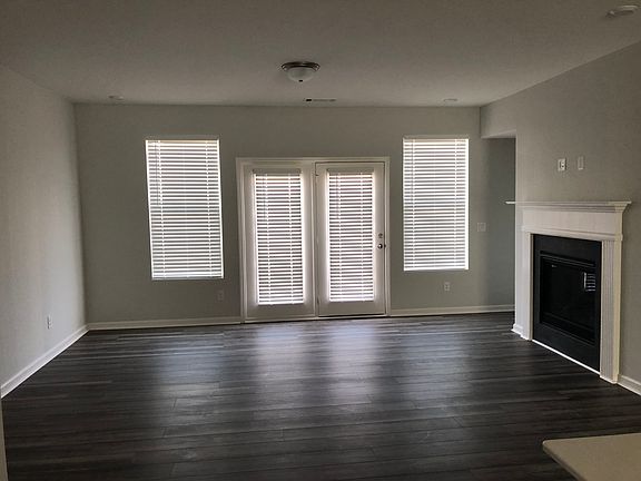 3rd image of 2702 Whistler Way NE