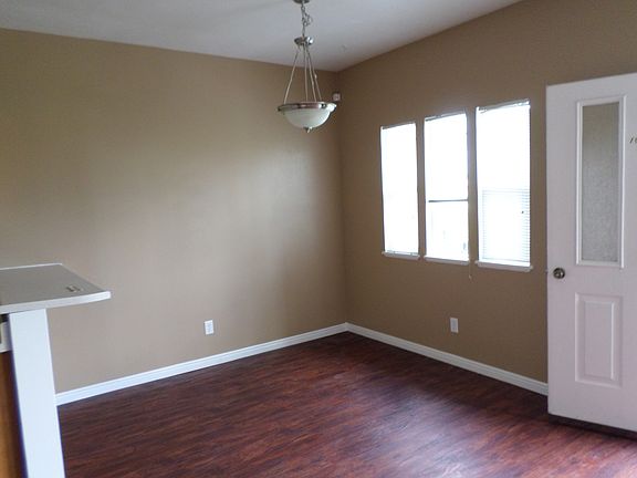 3rd image of 487 W 1490 N APT 103