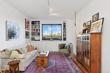158-18 Riverside Drive West
