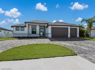 1825 Surfside Blvd, Cape Coral, FL 33991