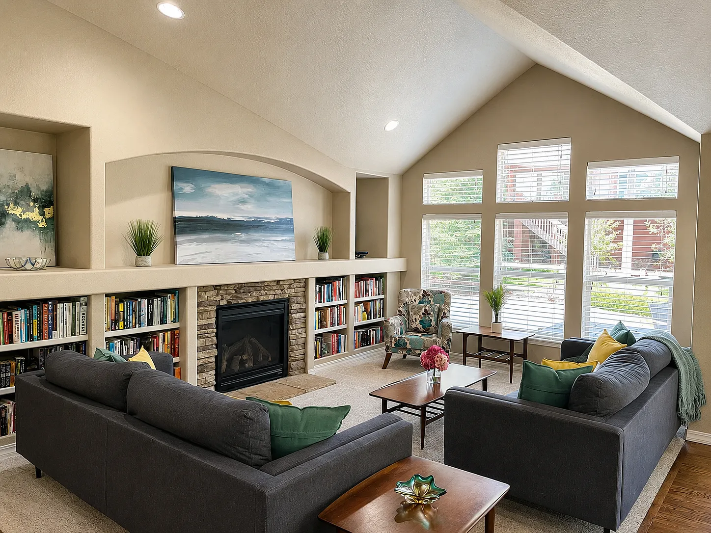 5 bed, 3682 sqft, $3,800 — Photo 4