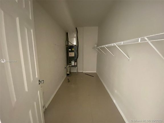 5th image of 268 NW 34th St Unit 2