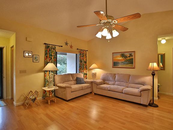 3rd image of 138 Blare Castle Dr