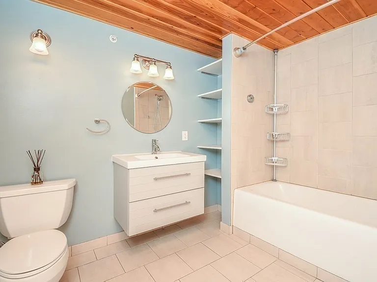 290 Pleasant St #317 — Photo 19