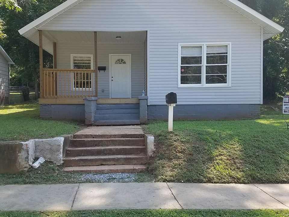 1st image of 178 W Wood St