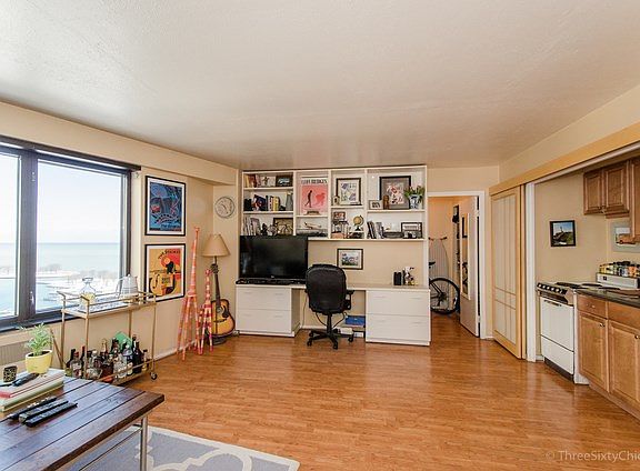 5th image of 3100 N Lake Shore Dr APT 1913