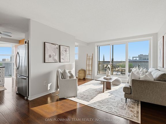 3rd image of 80 Athol St E #702