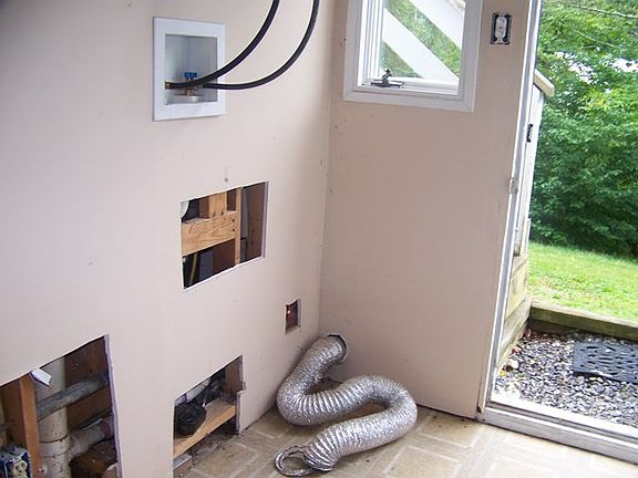 2nd image of 2230 Jaguar Ln