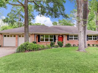 10318 Shadow Wood Dr, Houston, TX 77043