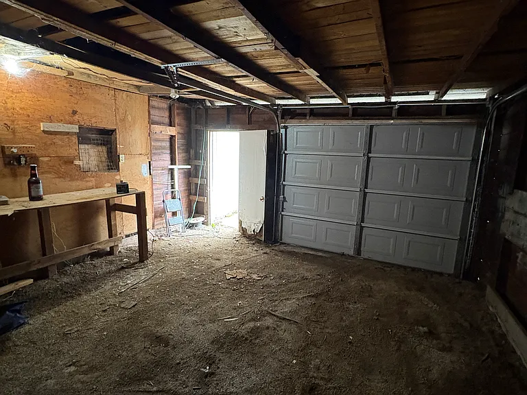 Garage 1