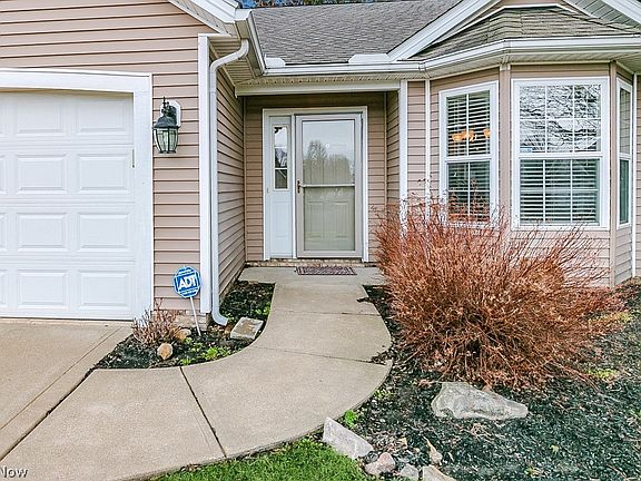 2nd image of 640 Beacon Dr