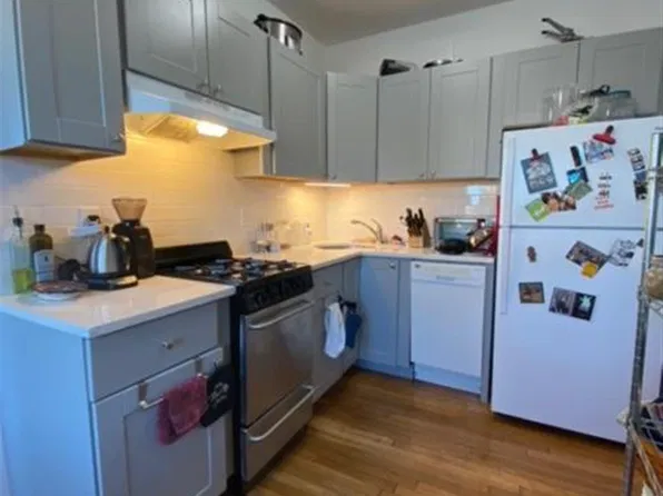 97 College Ave, Somerville, MA