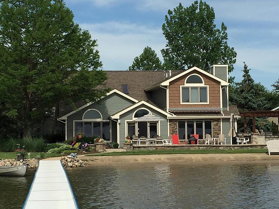 1st image of 101 565 Lane Lake Pleasant