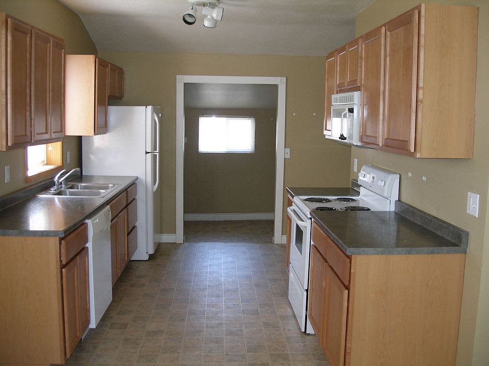 2nd image of 2313 E Sharp Ave