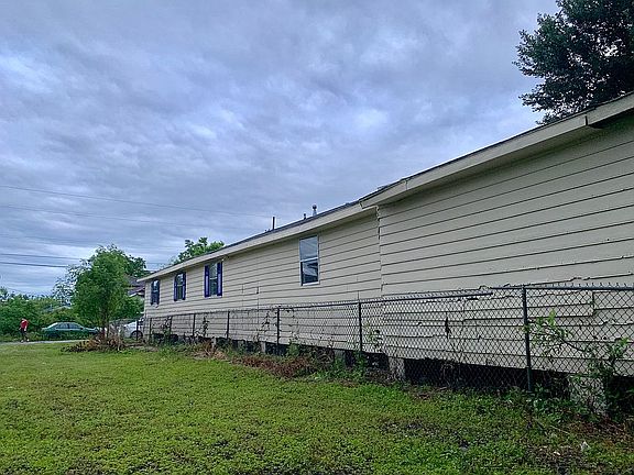 3rd image of 1828 Feliciana St